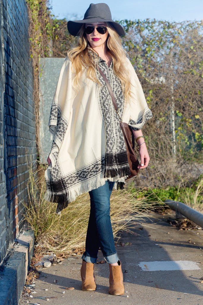 pretty-poncho-urban-outfitters