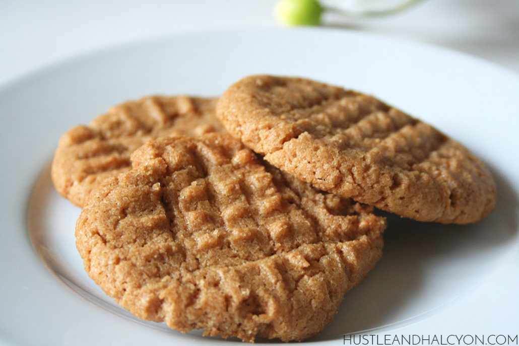 4-Ingredient, Healthy-Girl Peanut Butter Cookies // Hustle + Halcyon