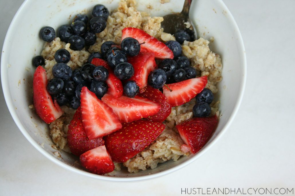 OATMEAL WITH FRUIT